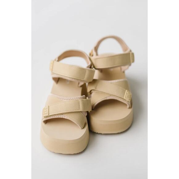 Seychelles 'Serenade' Women's 7.5 Nylon Nude Beige Platform Statement Sandal - Picture 1 of 10